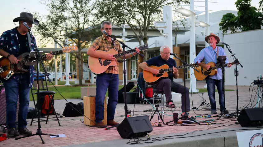 Songwriters on Teh Plaza