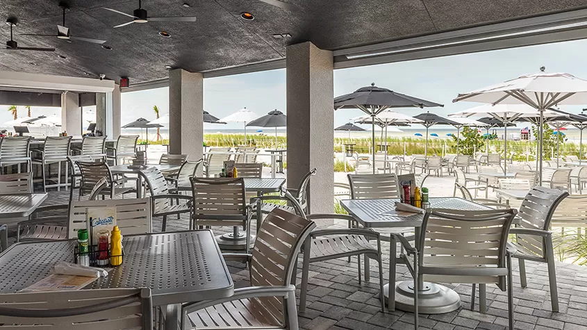 Cabañas Beach Bar + Grille